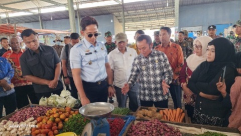 Bupati Egi Tinjau Pasar Sidomulyo, Pastikan Harga Pangan Stabil Jelang Idul Fitri